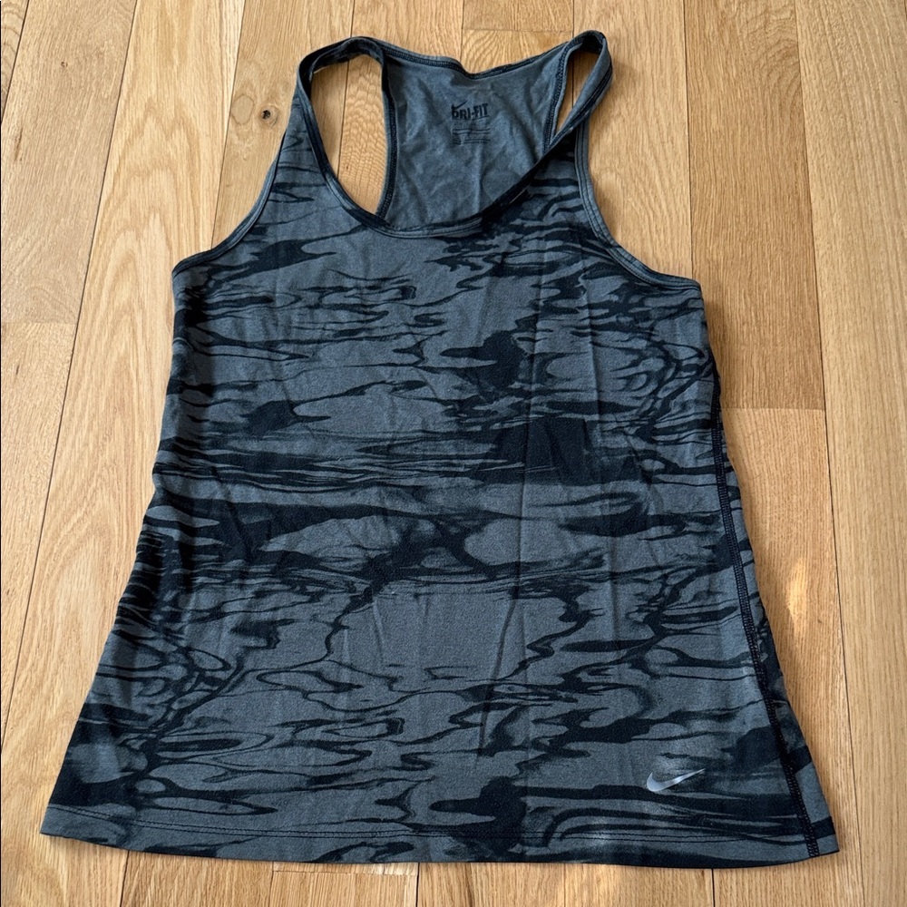 Nike Women's Gray and Black Tank Top